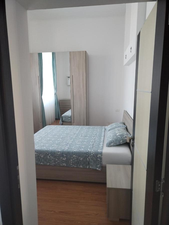 Ferienwohnung Apartament Nimfea Oradea Exterior foto